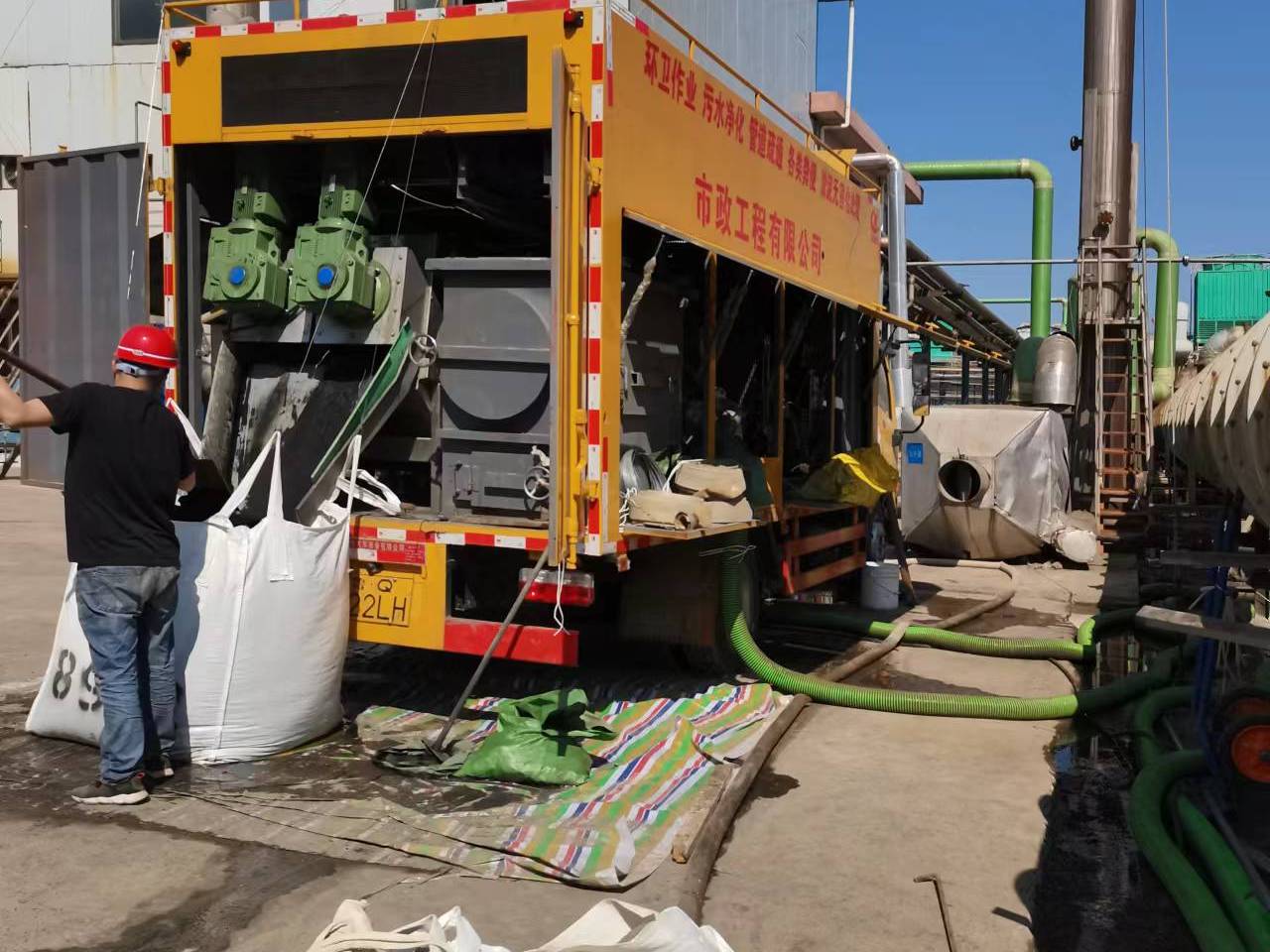 璧山淤泥压干处理